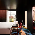 Otel Mama Shelter East
