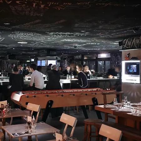 Mama Shelter East Hotel Paryż