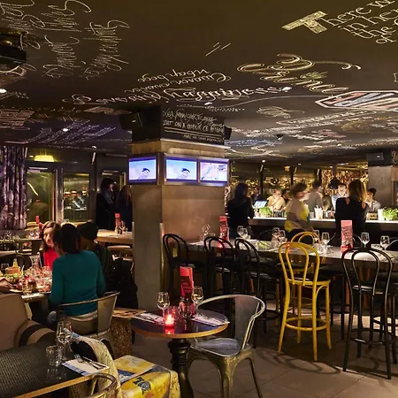 Mama Shelter East Szálloda 2*