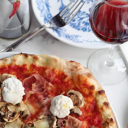 Mama Shelter East Hotel Paris