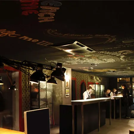 Mama Shelter East 2*