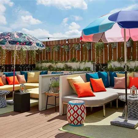 Hotel Mama Shelter East Paris
