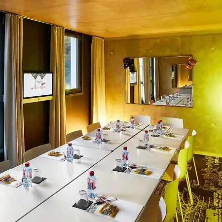 Mama Shelter East Szálloda 2*