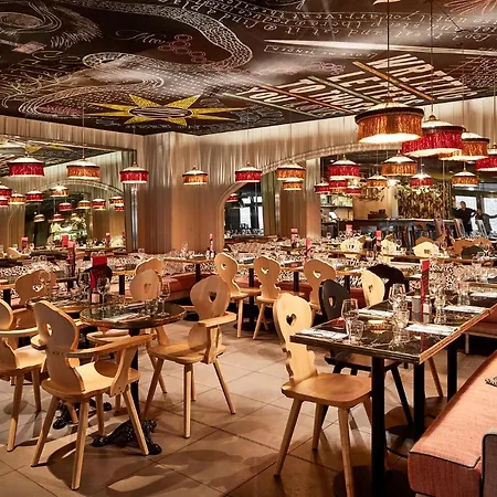 Mama Shelter East Hotel Paris
