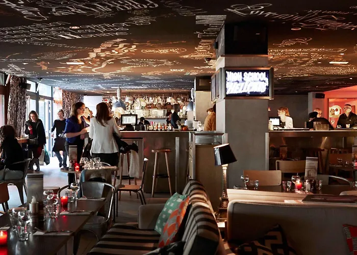 Hotel Mama Shelter East 2*