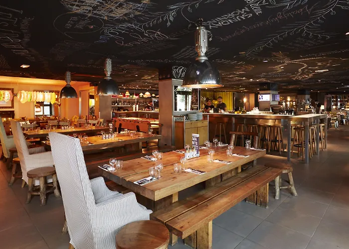 Hotel Mama Shelter East 2*