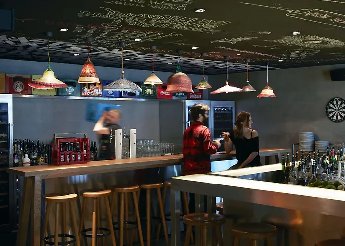 Hotel Mama Shelter East 2*