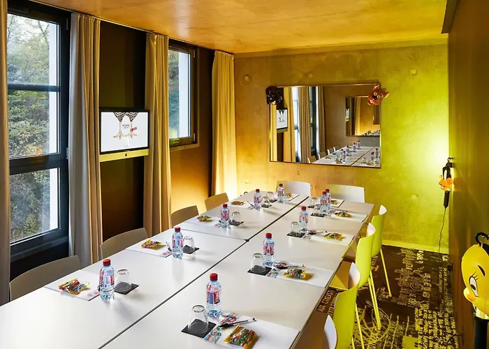 Mama Shelter East 2*