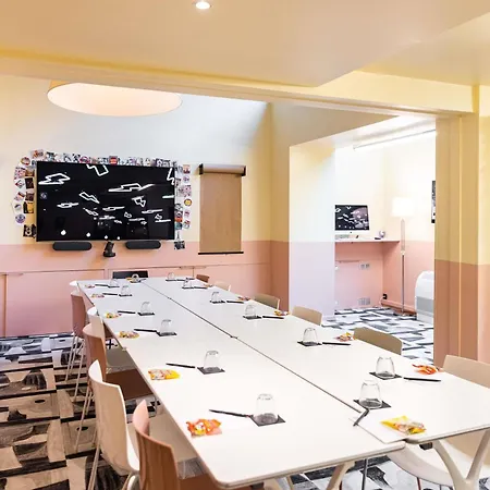 Mama Shelter East פריז