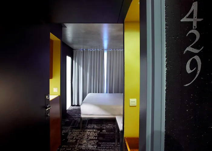 Mama Shelter East Hotel Paris