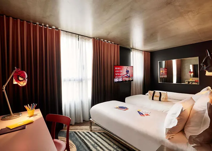 Hotel Mama Shelter East Paris