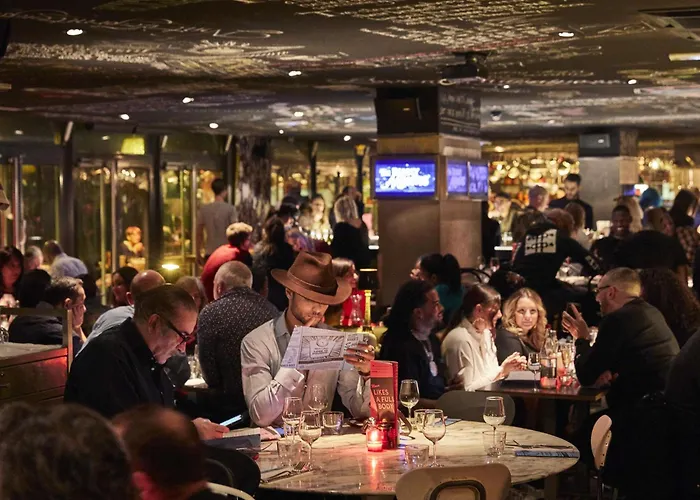 Mama Shelter East ホテル