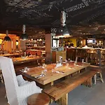 Hotel Mama Shelter East 2*