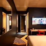 Hotel Mama Shelter East 2*