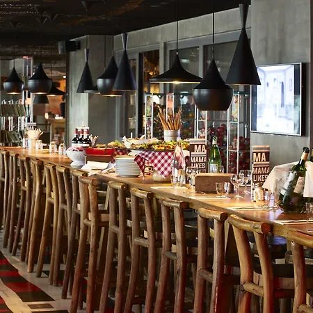 Mama Shelter East Hotel Parigi