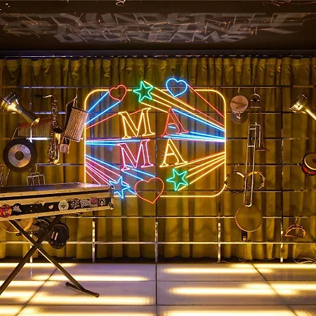 Mama Shelter East Hotel 2*